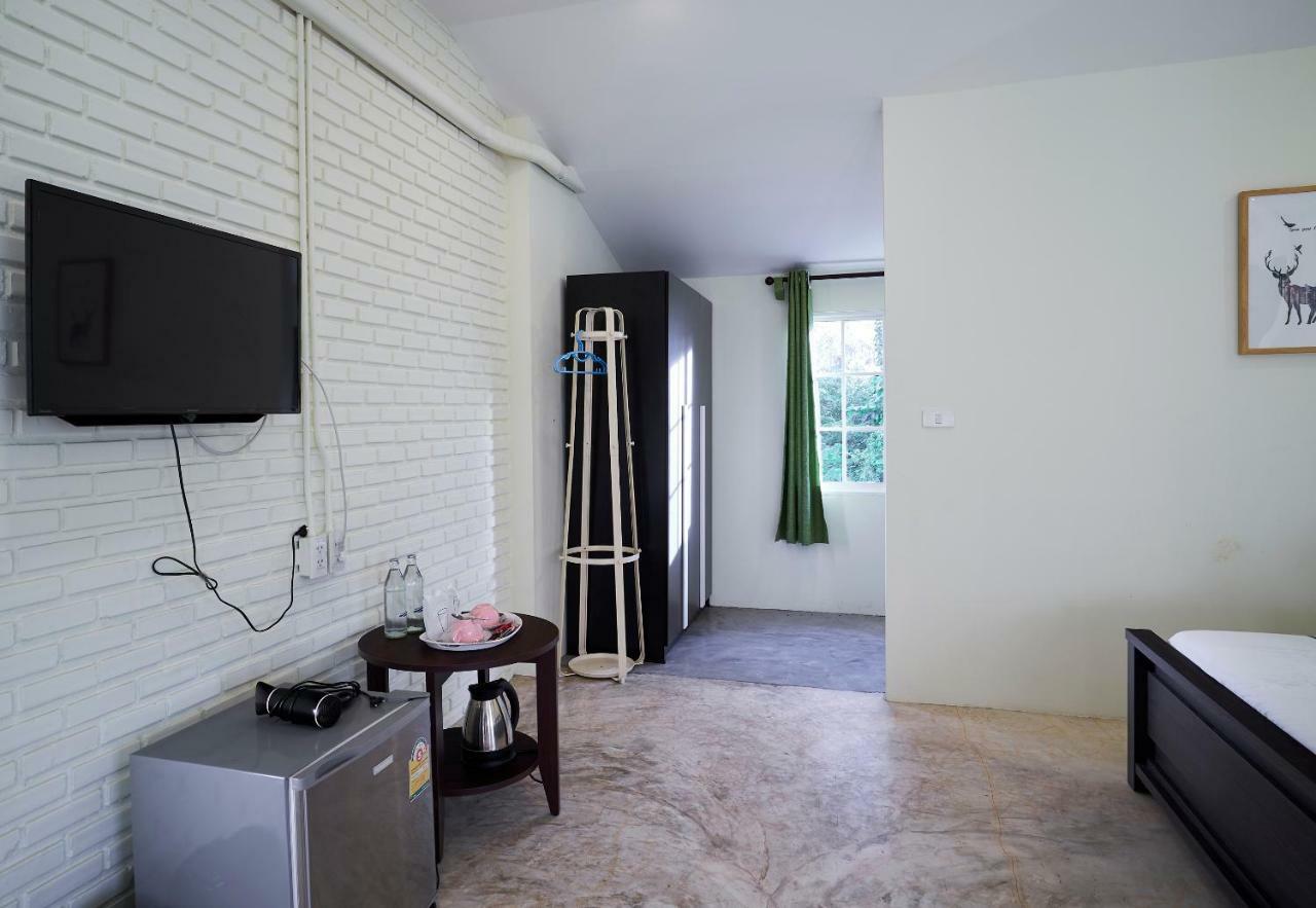 Manyi Boutique House Hotel Chiang Mai Buitenkant foto