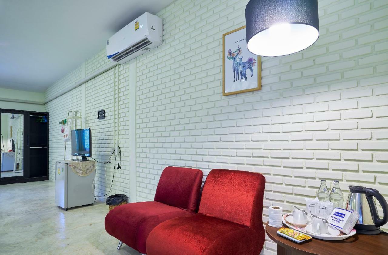 Manyi Boutique House Hotel Chiang Mai Buitenkant foto
